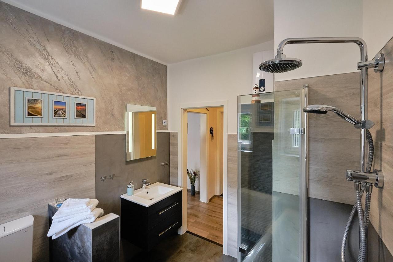 Ferienwohnung Mitten Im Pott Bottrop Exterior foto